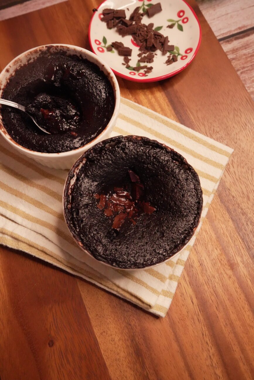 2 Minutes Healthy Microwave Choco Lava Cake