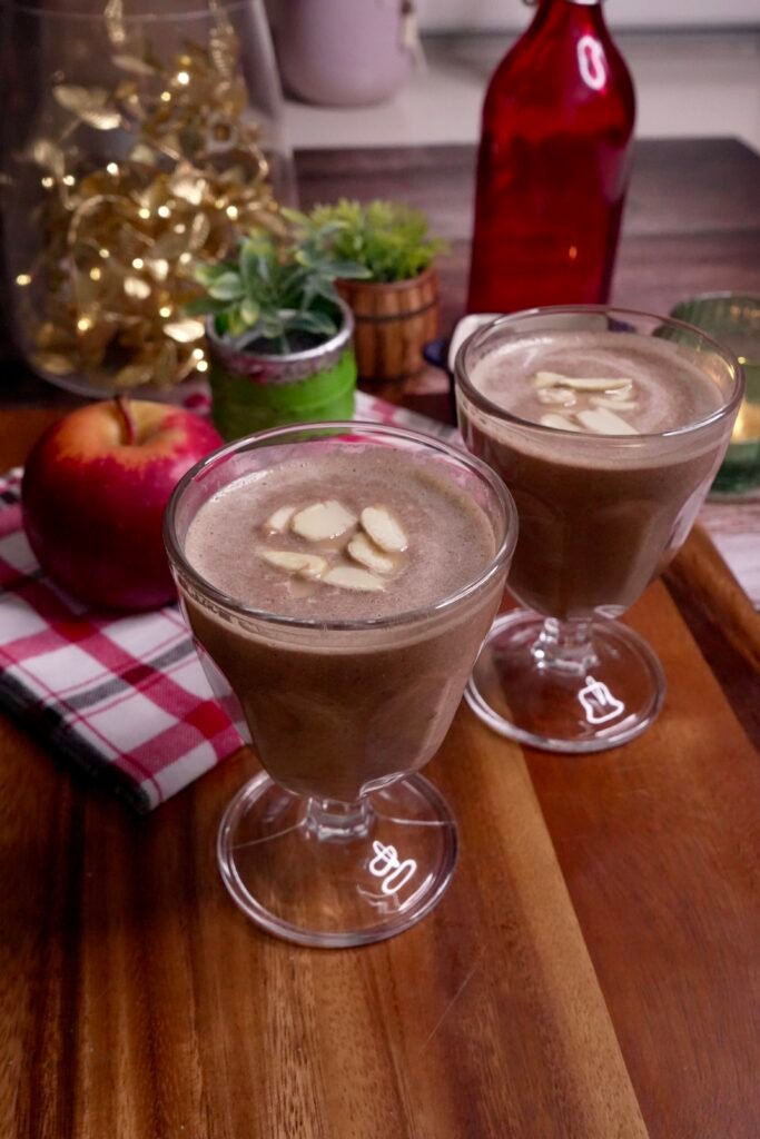 No Oats No Sugar Makhana Apple Smoothie - Meghna Food Magic