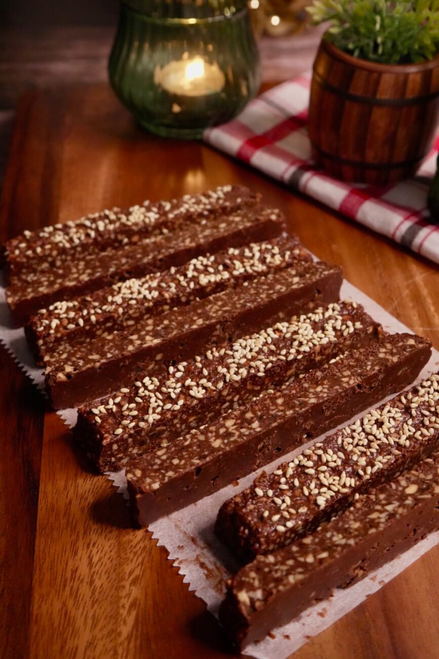 Chocolate Peanuts Bar