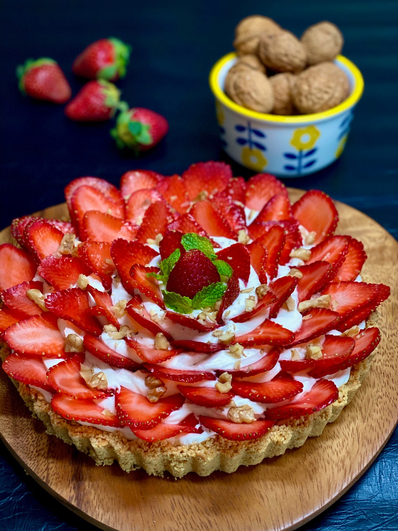 no bake strawberry walnut tart