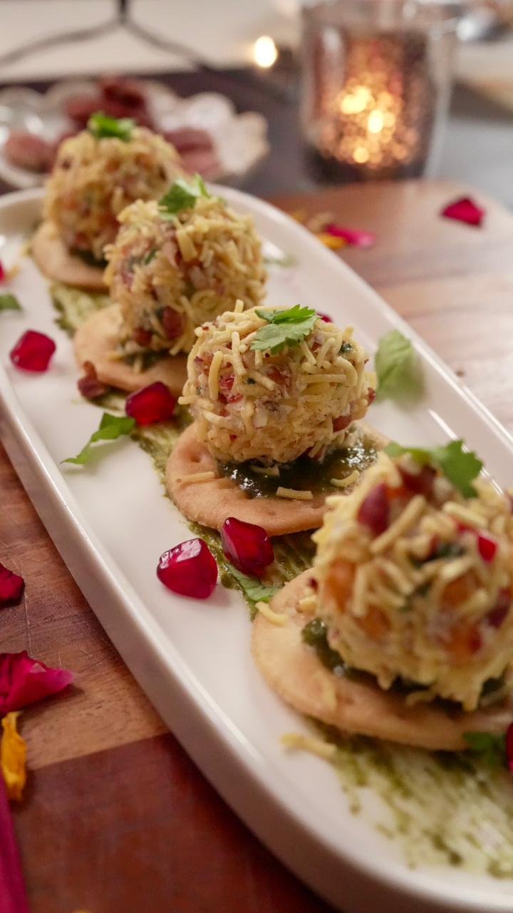 PECAN CHEESE CHAT