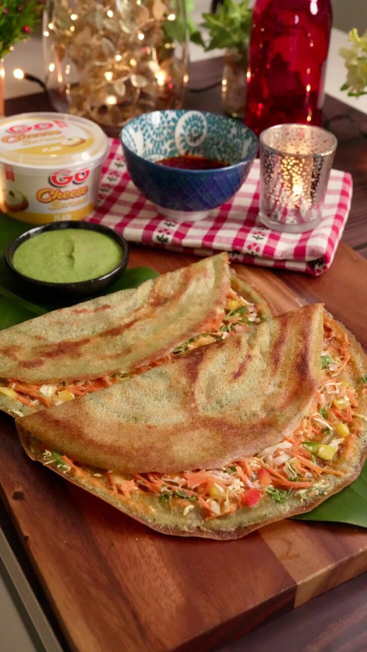 CHEESE GARLIC MOONG DOSA
