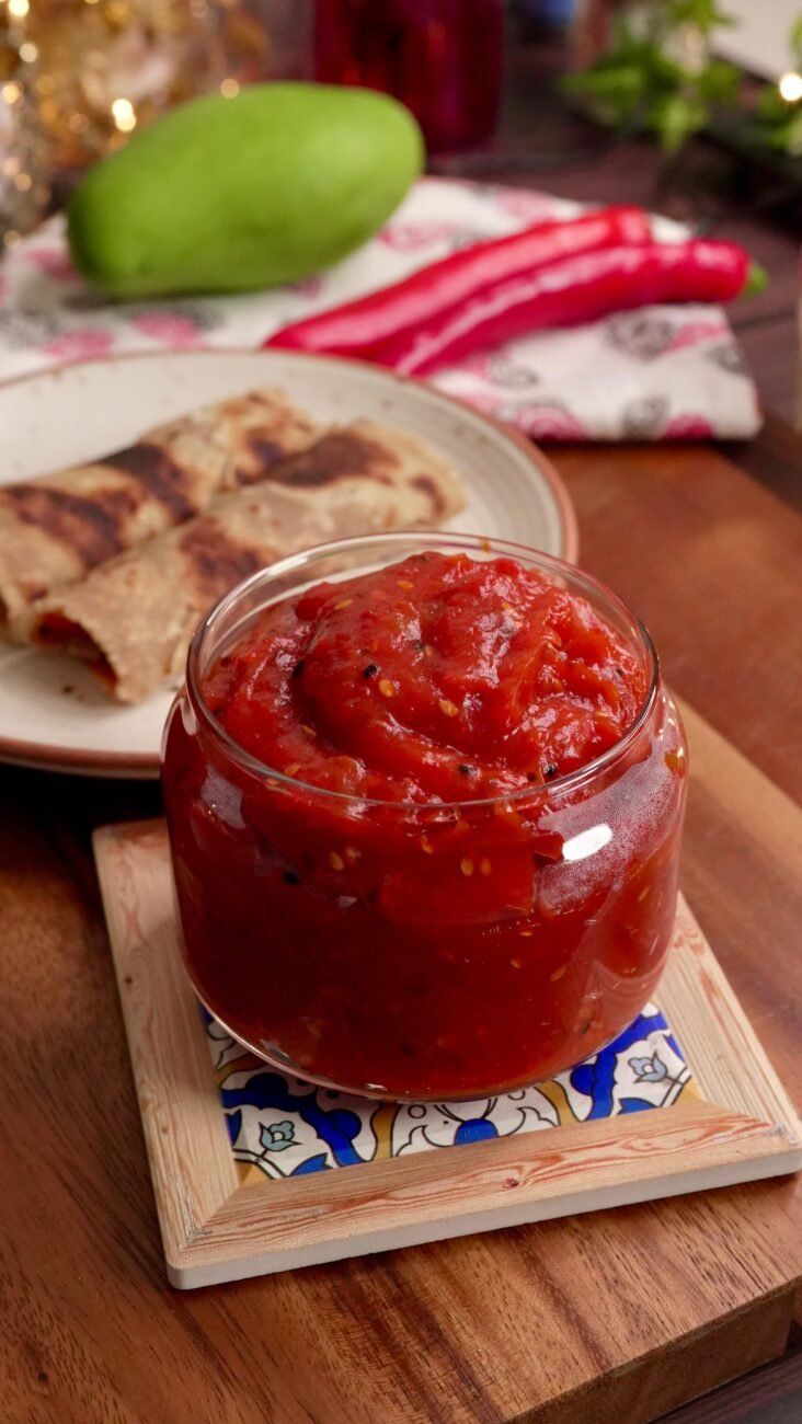 KACCHE AAM AUR MIRCHI KI CHUTNEY