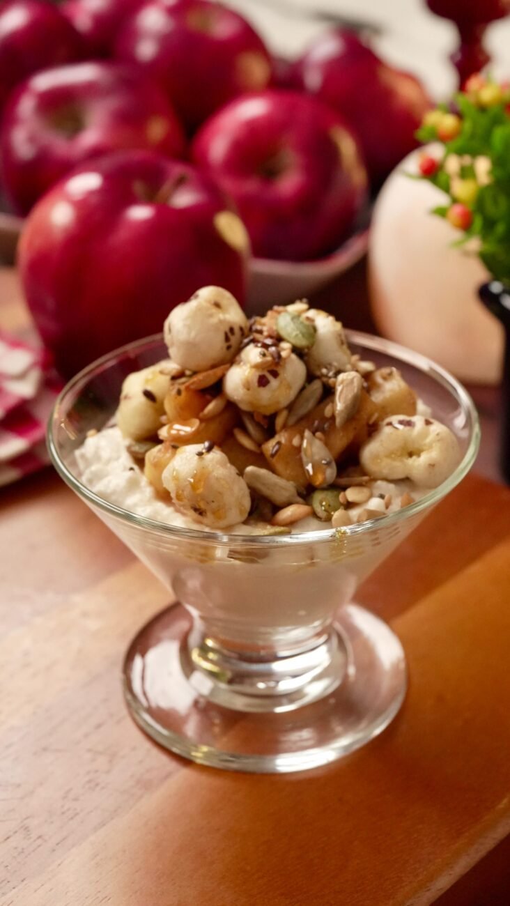 APPLE MAKHANA YOGURT BOWL