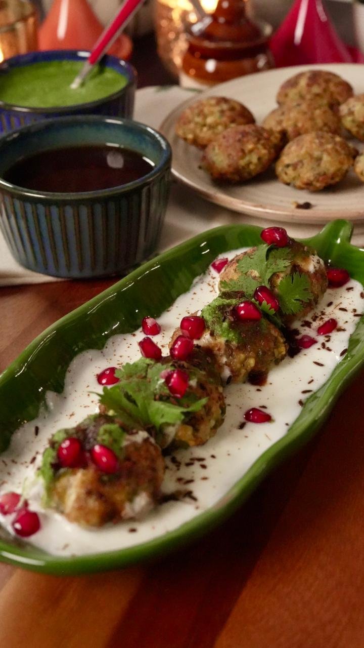 High Protein Sprouts Dahi Vada