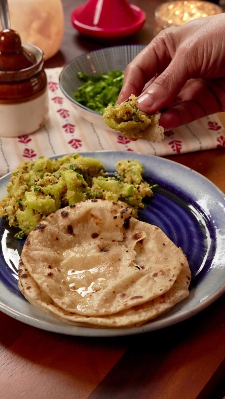 Parvar Nu Coconut Peanut Masala Valu Shak