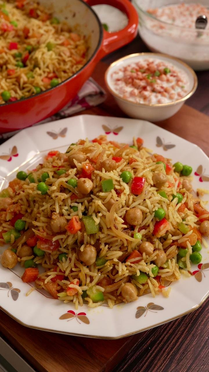 HIGH PROTEIN CHOLE  PULAO WITH KOHINOOR BROWN BASMATI RICE AND BOONDI RAITA